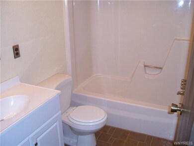 Master Bath/Spa.