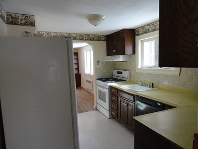 8 Scales Ln unit 1, Townsend, MA 01469 - photo 6