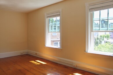 114 Bartlett St, Charlestown, MA 02129 - photo 5
