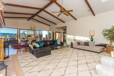 007_Living Room