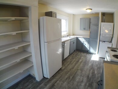 43 Elm St, Whitefield, NH 03598 - photo 5