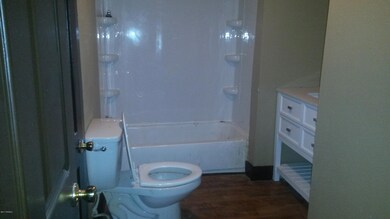 20170623_072634Bathroom