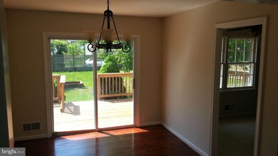 9519 Bonair Dr, Manassas, VA 20109 - photo 4