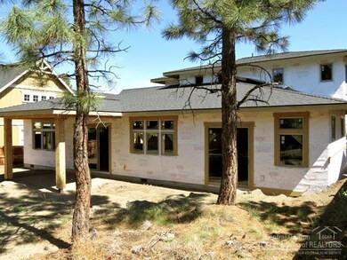 813 NW Yosemite Dr, Bend, OR 97701 - photo 3