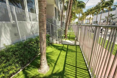Private Patio South