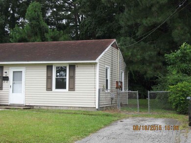 1205/1207 Davis St, Jacksonville, NC 28540 - photo 2