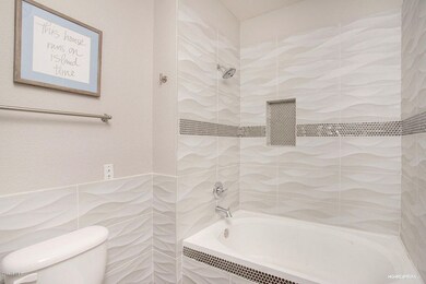HRM0295_web