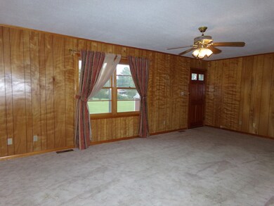 1701 Kefauver St, Manchester, TN 37355 - photo 5