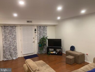 12711 Gordon Blvd unit 77, Woodbridge, VA 22192 - photo 3