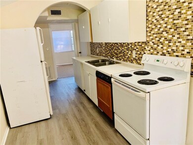 833 11th St N unit 1/2, Saint Petersburg, FL 33705 - photo 6