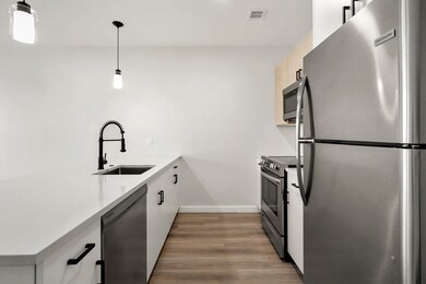 10 Somerset Ave unit 409, Winthrop, MA 02152 - photo 5