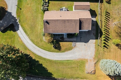 274 Scottsdale Rd, Newport, VT 05855 - photo 4