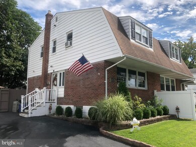 732 Hood Rd, Swarthmore, PA 19081 - photo 2