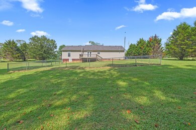 627 Cindy Dr, Cookeville, TN 38506 - photo 6