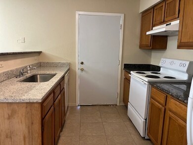 3408 Avenue O unit A, Rosenberg, TX 77471 - photo 4