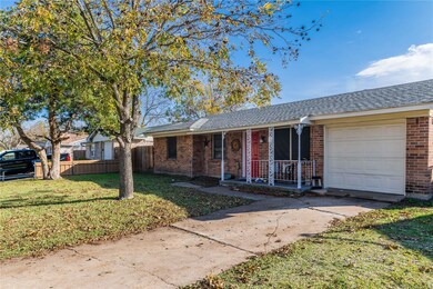 Ranch-style home with a front lawn, a porch, and a