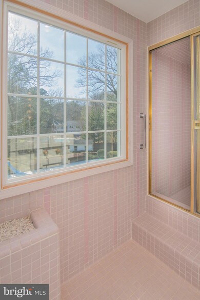 3600 Barkley Dr, Fairfax, VA 22031 - photo 3