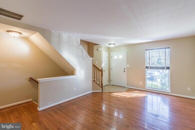 1834 Tiger Lily Cir unit 23, Woodbridge, VA 22192 - photo 4