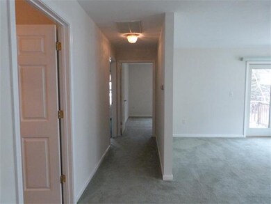 8 Concord Ct unit B, Webster, MA 01570 - photo 7