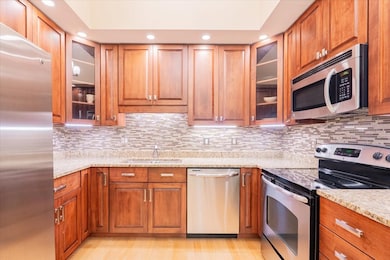 212 N Center St unit 104, Bloomington, IL 61701 - photo 5