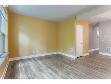 2071 NE 50th Way unit 34, Hillsboro, OR 97124 - photo 6