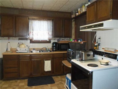 Kitchen. Downstairs unit - spacious kitchen - this