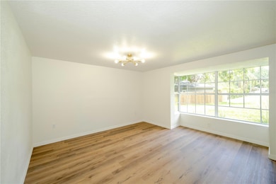 19003 Cedar Ln, Lutz, FL 33548 - photo 7