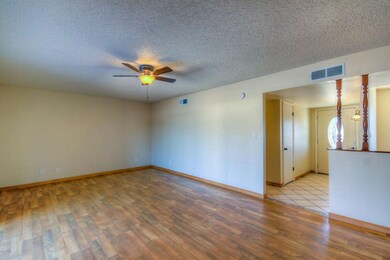 Living Room (3)
