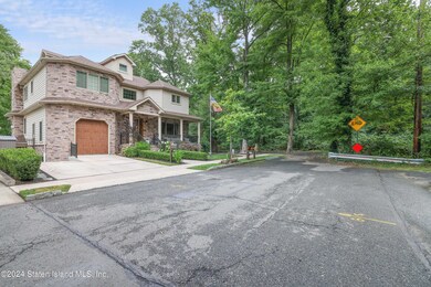 55 Vail Ave, Staten Island, NY 10309 - photo 2