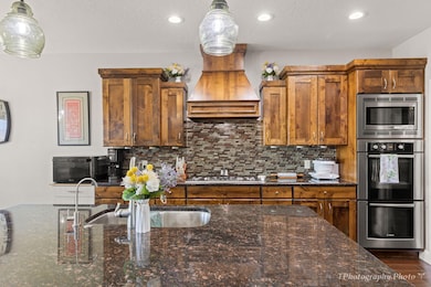 10-web-or-mls-2867 E Crimson Ridge Dr-8