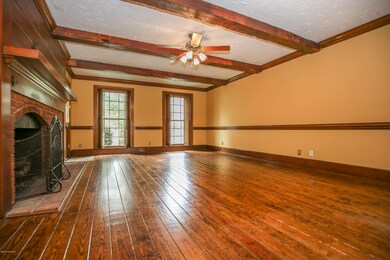 910 Greenway Dr, Jacksonville, NC 28546 - photo 5