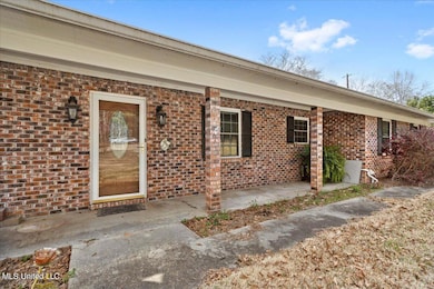 04-Exterior Front