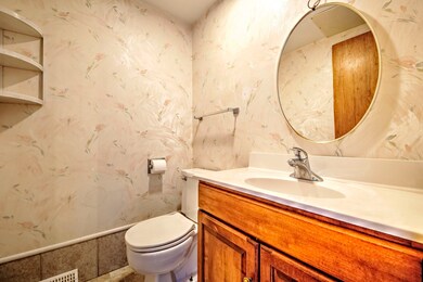 1364 Monomoy St unit A, Aurora, IL 60506 - photo 3