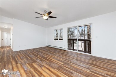 03-Living Room 20240405-DW-6270-Edit