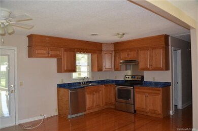 316 Lake Dr, Archdale, NC 27263 - photo 3