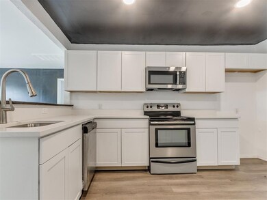 422 N Tenbrook Ave, Shawnee, OK 74801 - photo 6