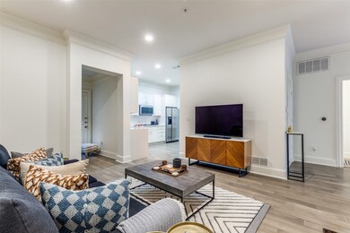 3303 Blackburn St unit 203, Dallas, TX 75204 - photo 2