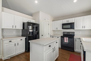 552 S Ruffian Dr, Gilbert, AZ 85296 - photo 7