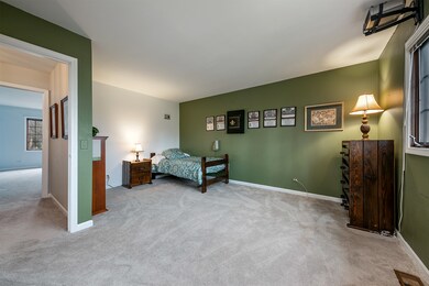 1609 Hedg Ct, Naperville, IL 60565 - photo 6