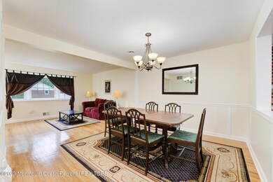 06-Dining Room