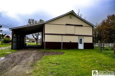 Horse Barn