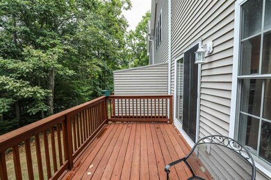 23 Lilac Ln, Newmarket, NH 03857 - photo 4