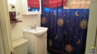 2401 SW 22nd Park, Topeka, KS 66611 - photo 7