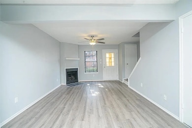210 Rolston Rd unit 5, Irving, TX 75060 - photo 2