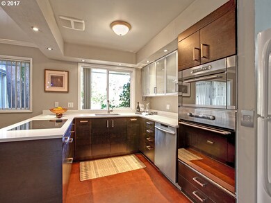 138 NE Stafford St, Portland, OR 97211 - photo 4