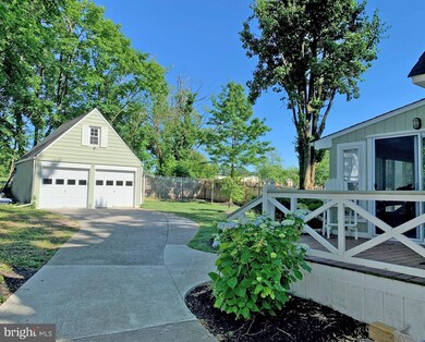 38 S Bayard Ave, Woodbury, NJ 08096 - photo 2