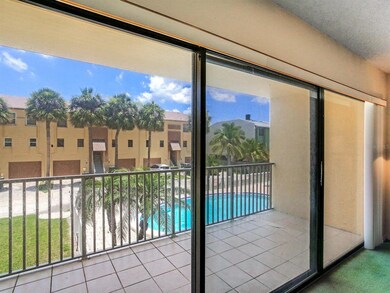 Pool View!