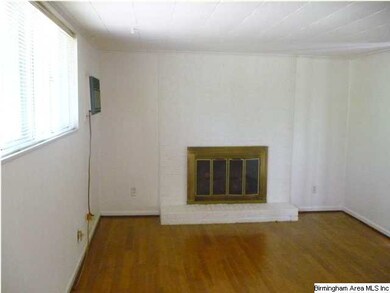 LARGE OPEN DEN WITH A GAS FIREPLACE FOR COLD COZY 