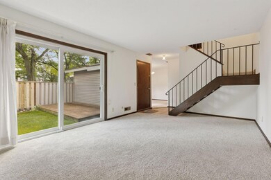 1036 Carmel Ct, Saint Paul, MN 55126 - photo 2