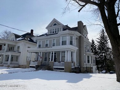 1114 Union St